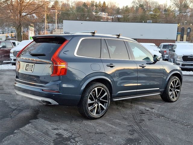 2020 Volvo XC90 Momentum