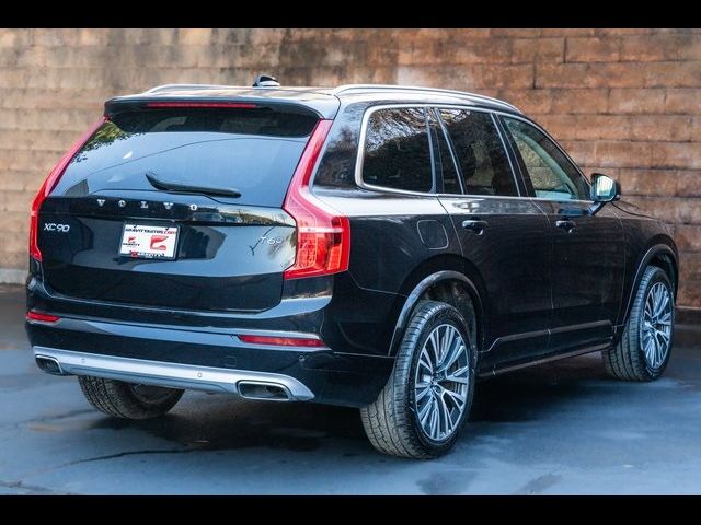 2020 Volvo XC90 Momentum