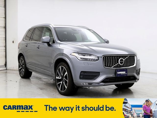 2020 Volvo XC90 Momentum