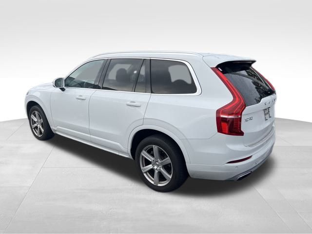 2020 Volvo XC90 Momentum