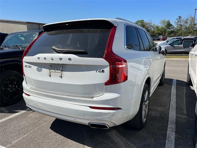 2020 Volvo XC90 Momentum