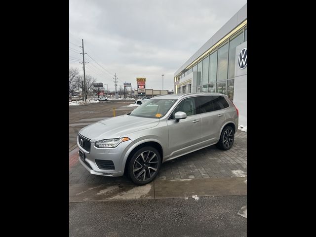 2020 Volvo XC90 Momentum