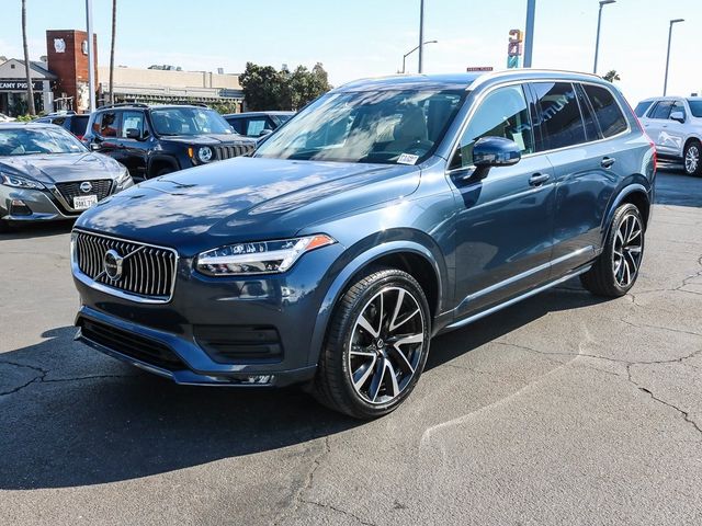 2020 Volvo XC90 Momentum