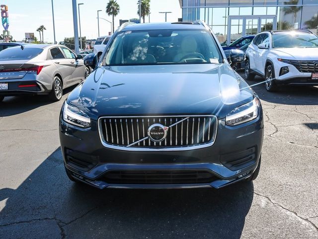 2020 Volvo XC90 Momentum