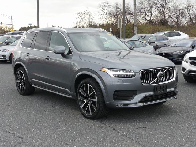 2020 Volvo XC90 Momentum