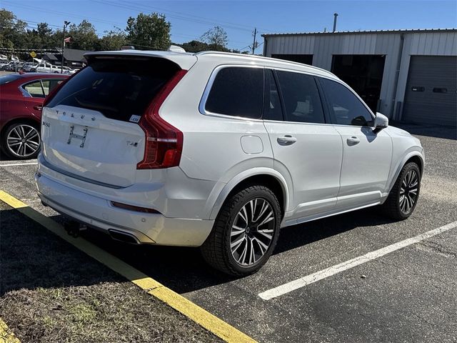 2020 Volvo XC90 Momentum