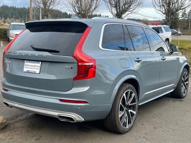 2020 Volvo XC90 Momentum