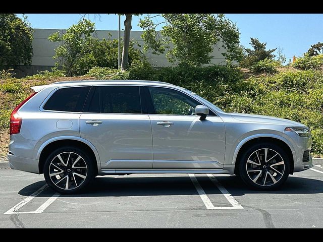 2020 Volvo XC90 Momentum