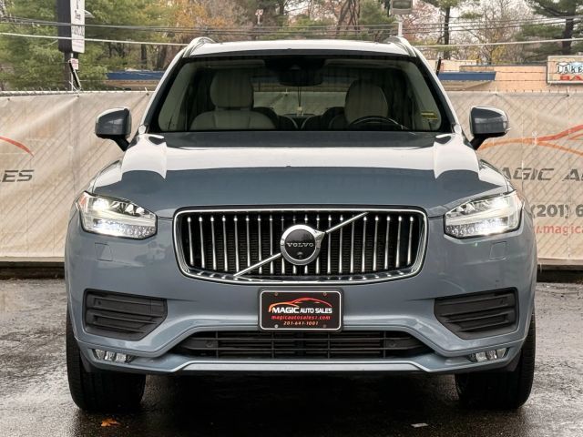 2020 Volvo XC90 Momentum