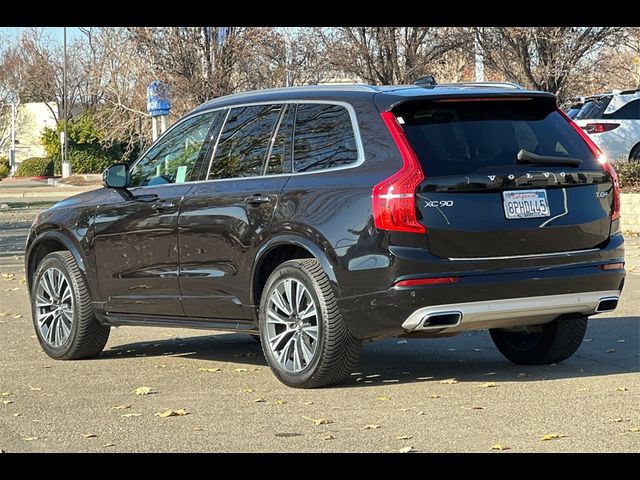 2020 Volvo XC90 Momentum