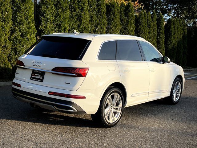 2021 Audi Q7 Premium Plus