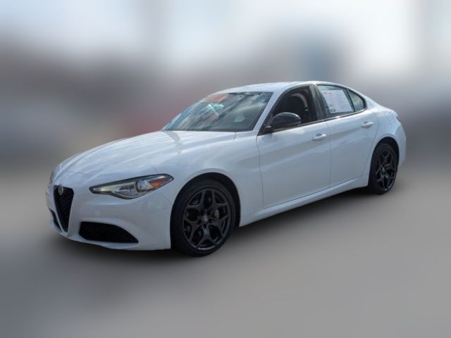 2021 Alfa Romeo Giulia Base