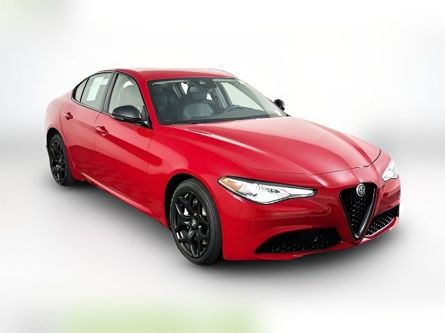 2021 Alfa Romeo Giulia Base