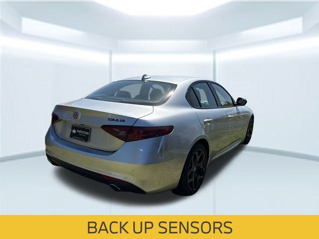 2021 Alfa Romeo Giulia Base