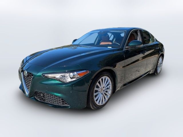 2021 Alfa Romeo Giulia Base