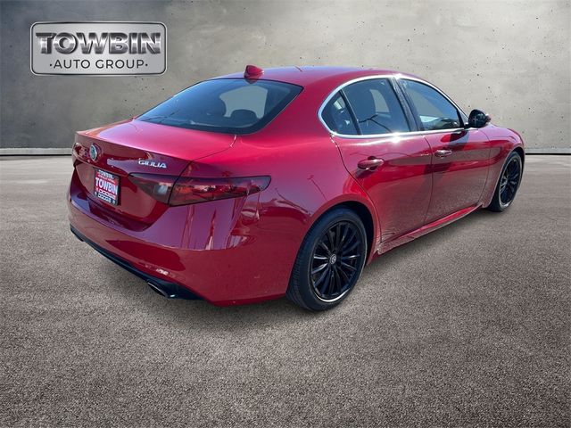 2021 Alfa Romeo Giulia Base