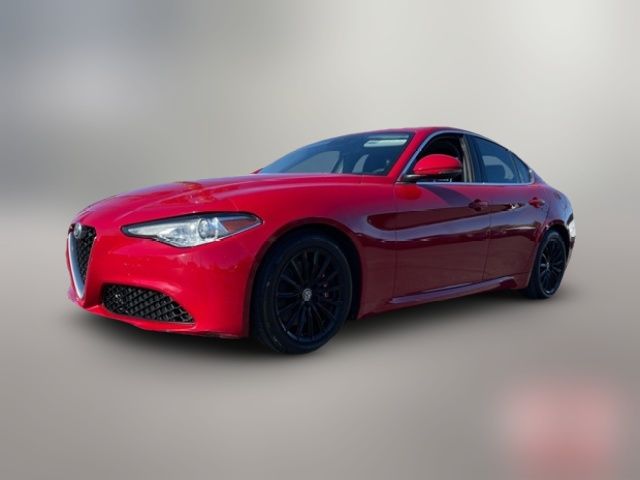 2021 Alfa Romeo Giulia Base