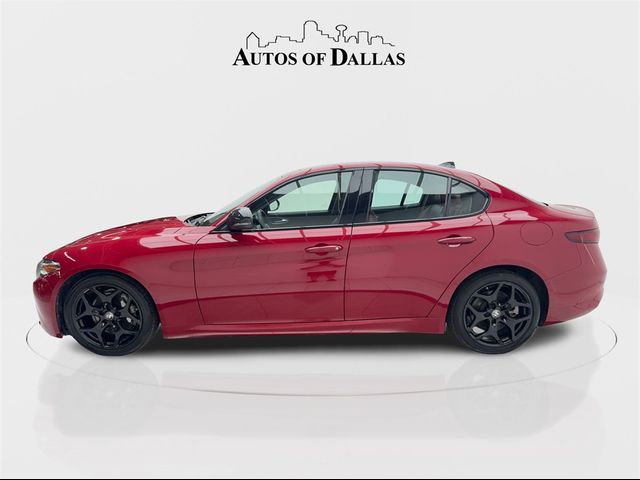 2021 Alfa Romeo Giulia Base