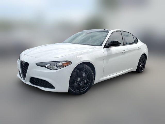 2021 Alfa Romeo Giulia Base