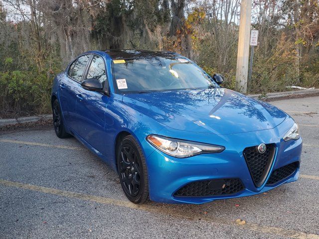 2021 Alfa Romeo Giulia Base