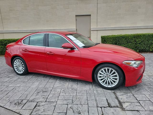 2021 Alfa Romeo Giulia Base