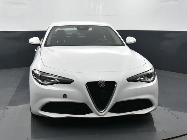 2021 Alfa Romeo Giulia Base