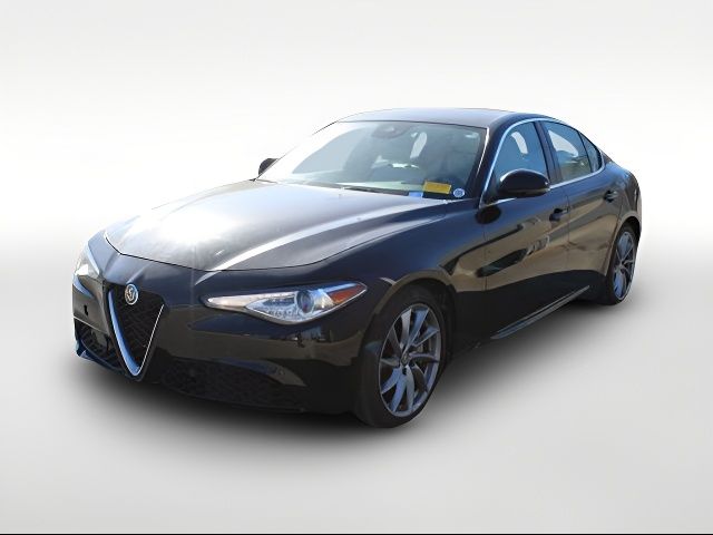 2021 Alfa Romeo Giulia Base