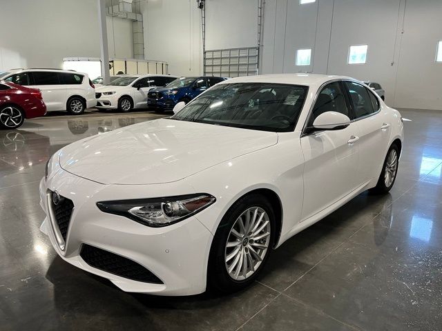 2021 Alfa Romeo Giulia Base