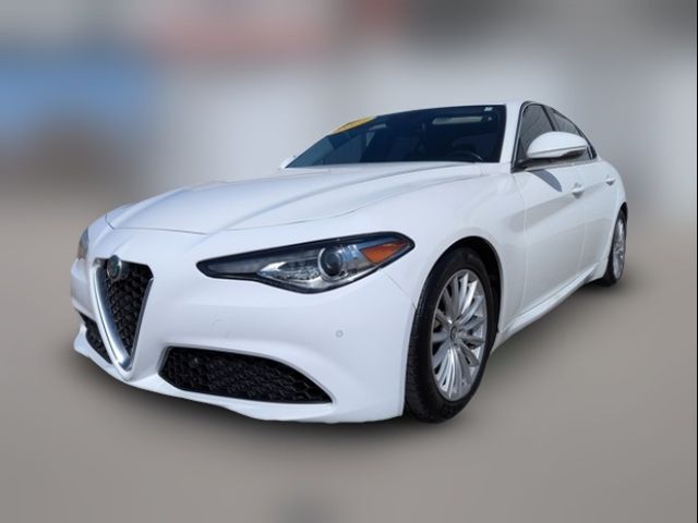 2021 Alfa Romeo Giulia Base