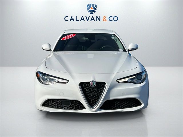 2021 Alfa Romeo Giulia Base