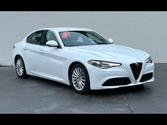 2021 Alfa Romeo Giulia Base