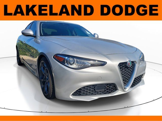 2021 Alfa Romeo Giulia Base