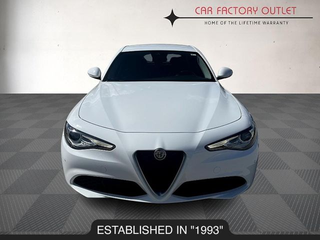 2021 Alfa Romeo Giulia Base