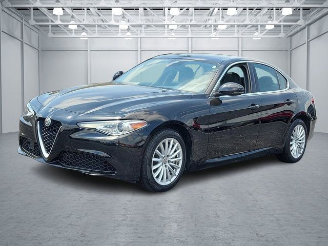 2021 Alfa Romeo Giulia Base