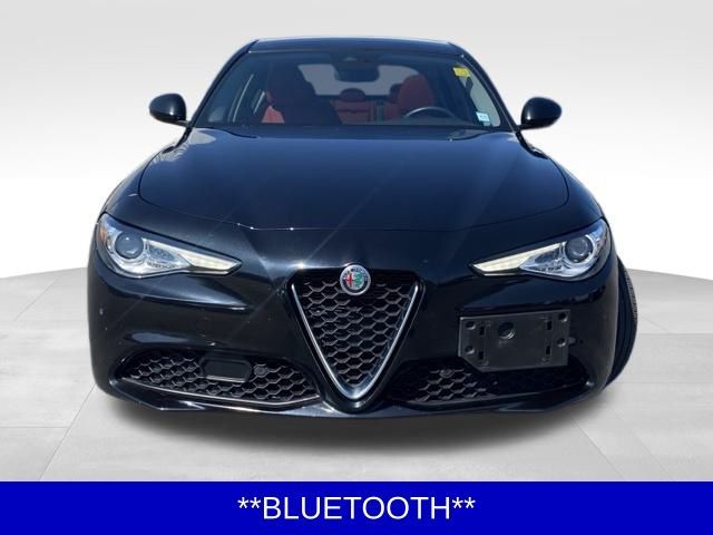 2021 Alfa Romeo Giulia Base