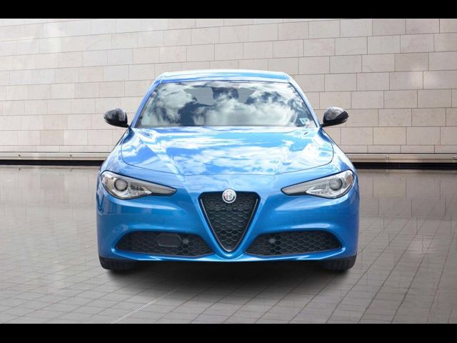 2021 Alfa Romeo Giulia Base