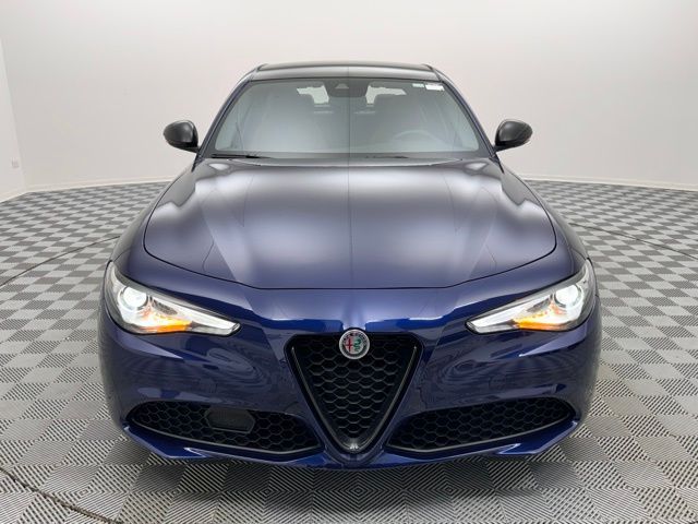 2021 Alfa Romeo Giulia Base