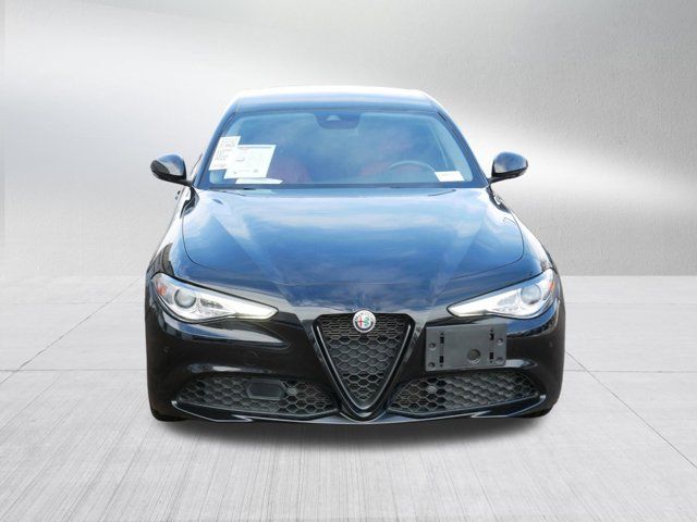 2021 Alfa Romeo Giulia Base