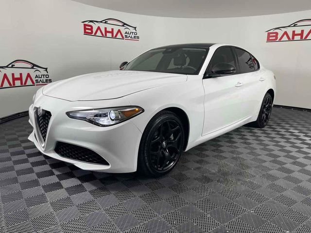 2021 Alfa Romeo Giulia Base