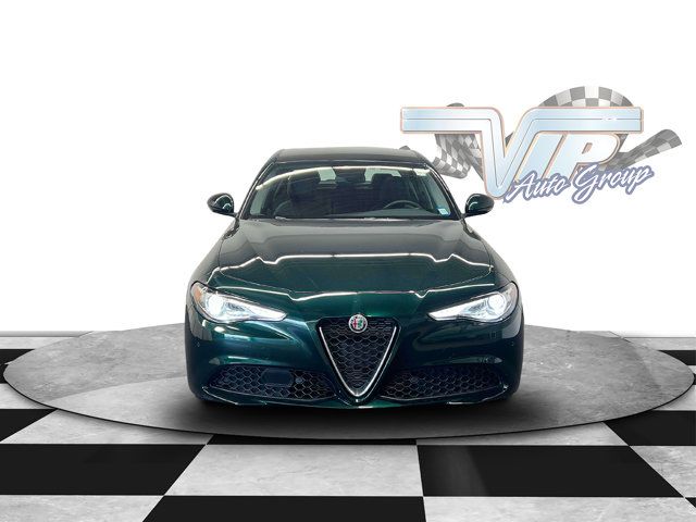 2021 Alfa Romeo Giulia Base