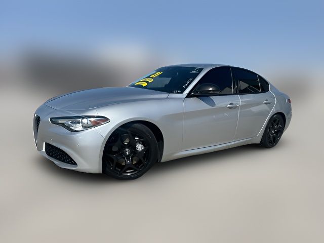 2021 Alfa Romeo Giulia Base