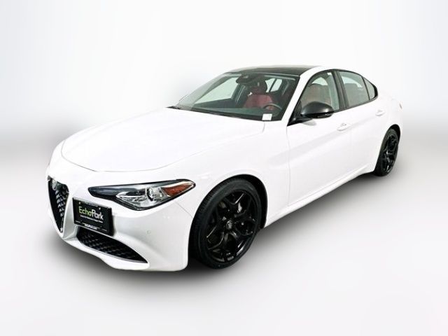 2021 Alfa Romeo Giulia Base