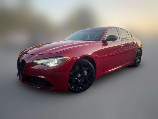 2021 Alfa Romeo Giulia Base