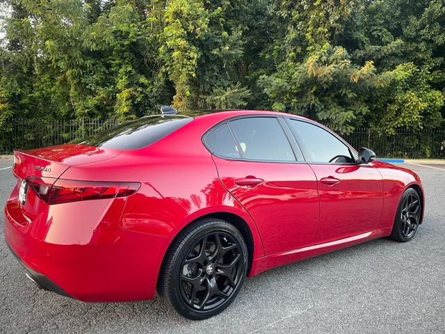 2021 Alfa Romeo Giulia Base