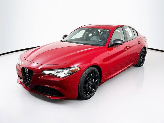 2021 Alfa Romeo Giulia Base