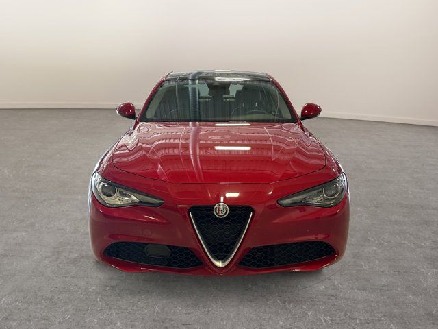 2021 Alfa Romeo Giulia Base