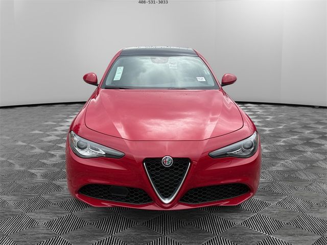 2021 Alfa Romeo Giulia Base