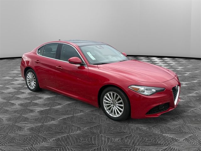 2021 Alfa Romeo Giulia Base