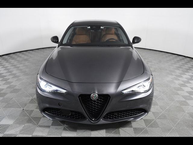 2021 Alfa Romeo Giulia Base