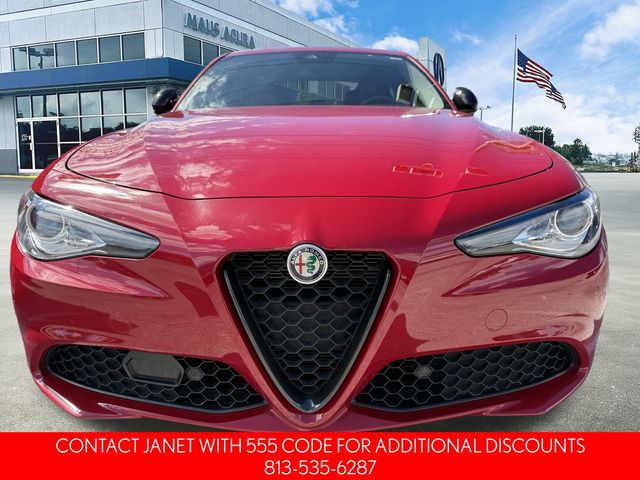 2021 Alfa Romeo Giulia Base